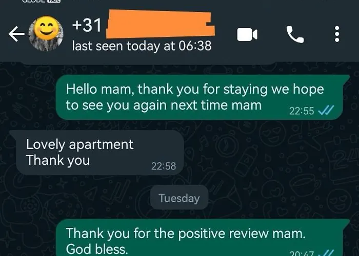 Caleze Avant At The Bgc Apartment Manila