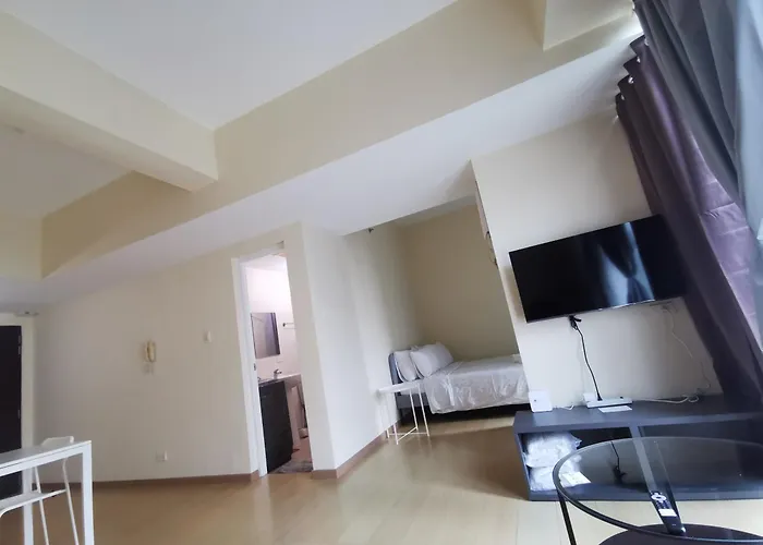 Caleze Avant At The Bgc Apartment *