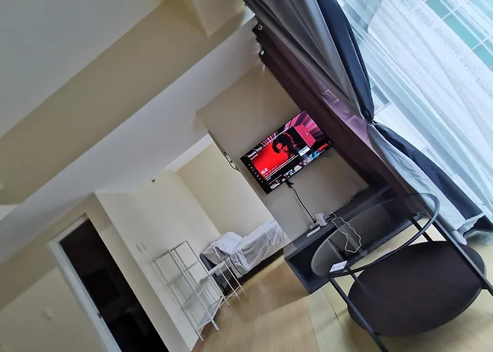 Caleze Avant At The Bgc Apartment