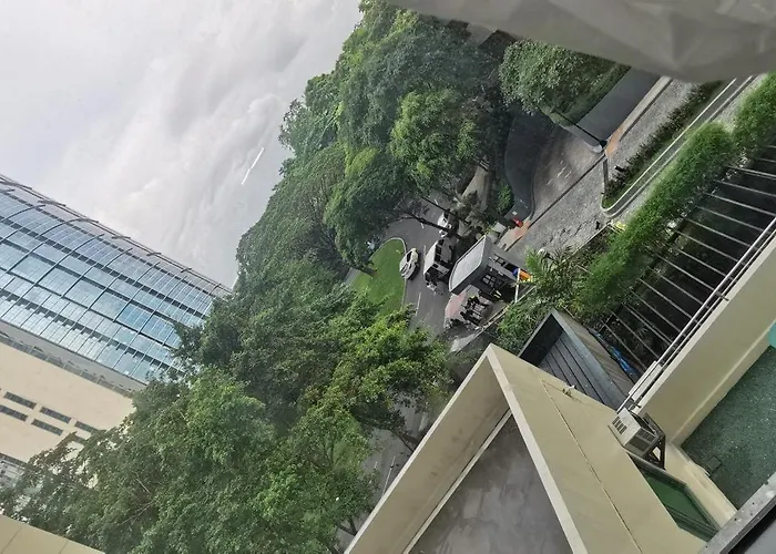 Caleze Avant At The Bgc *